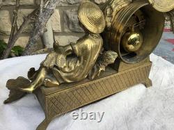 Pendule de cheminée XIXe Napoléon III bronze doré MADE in italy