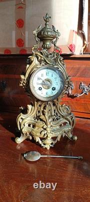 Pendule de table parisienne antique en bronze Napoléon III, fabricant H & F Pari