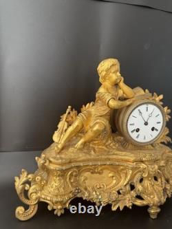 Pendule époque Napoleon III. Signature. A. ADAM. Dorure. Bronze France