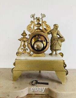 Pendule époque Napoleon III, Sujet La Vigneronne, Mouvement MONS du BOURS 1878