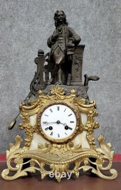 Pendule époque Napoléon III en marbre, bronze et régule vers 1880