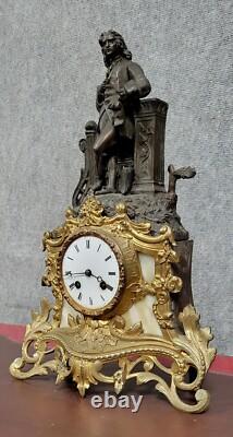Pendule époque Napoléon III en marbre, bronze et régule vers 1880