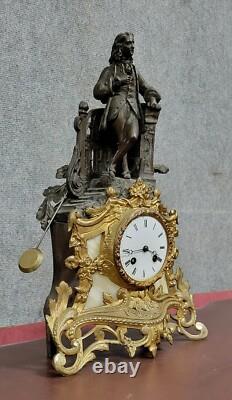 Pendule époque Napoléon III en marbre, bronze et régule vers 1880