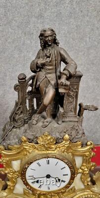 Pendule époque Napoléon III en marbre, bronze et régule vers 1880