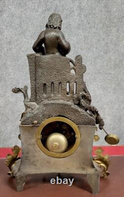 Pendule époque Napoléon III en marbre, bronze et régule vers 1880