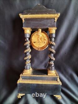 Pendule portique bois noirci marqueterie de laiton, laque & métal / Napoléon III