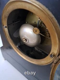 Pendule style Napoléon? III en marbre et bronze-Fonctionnelle-Décoration cassée