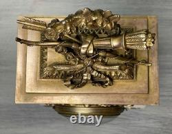 Pendule vitrée en bronze doré époque Napoléon III, BONNET & POTTIER