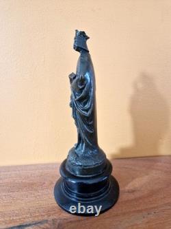 Pierre Auger Sculpture en bronze patiné Sainte Adélaide époque Napoléon III