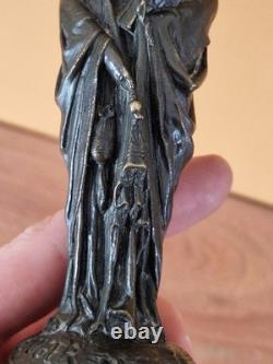 Pierre Auger Sculpture en bronze patiné Sainte Adélaide époque Napoléon III