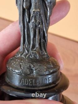 Pierre Auger Sculpture en bronze patiné Sainte Adélaide époque Napoléon III