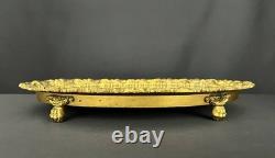 Plateau ovale en bronze ciselé et doré XIXe siècle