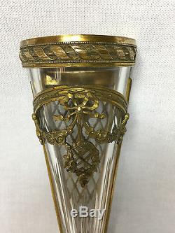 Rare Bouquetiere Ancienne De Voiture En Cristal Ornée De Bronze De 22 CM De H