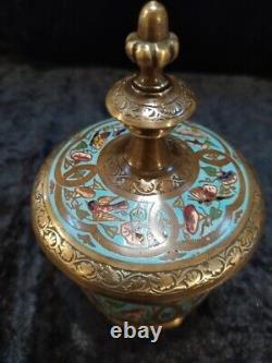 Rare Pot couvert en émail cloisonné et bronze H 14.5 cm, France, Napoléon III