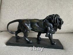 Sculpture En bronze Lion Marchant Signée Barye F. Barbedienne