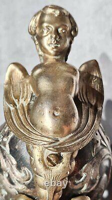 Sculpture bronze avec angelots Bronze sculpture with cherubs