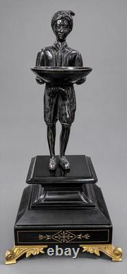 Sculpture en bronze à patine sombre représentant un Nubien époque Napoléon III