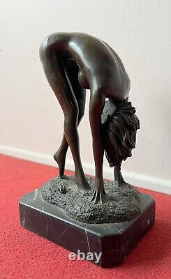 Sculpture en bronze époque seconde moitié XXeme siècle (R5)