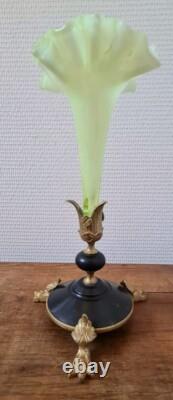 Soliflore Verre Ouraline sur Support Tripode Bronze NAPOLÉON III