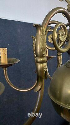 Spectaculaire et important lustre Hollandais en laiton doré époque XIXeme siécle