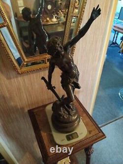 Statuette David Terrassant Goliath en Bronze Signée Louis Gossin (1846-1928)