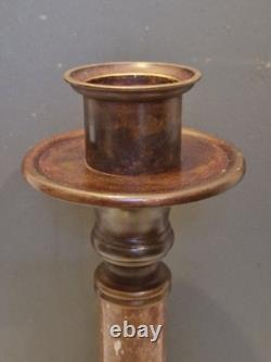 Style Napoléon III Grand bougeoir en bronze patiné et granit rouge H. 40,5 cm