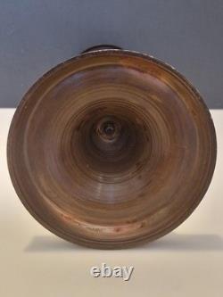 Style Napoléon III Grand bougeoir en bronze patiné et granit rouge H. 40,5 cm