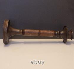 Style Napoléon III Grand bougeoir en bronze patiné et granit rouge H. 40,5 cm