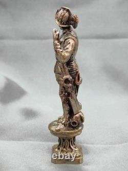 Superbe Cachet Sceau En Forme De Conquistador Ou Mousquetaire En Bronze Argenté