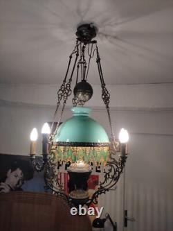 Suspension Napoléon III, XIX siècle, opaline verte, 7 lumières. Bon état