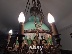Suspension Napoléon III, XIX siècle, opaline verte, 7 lumières. Bon état