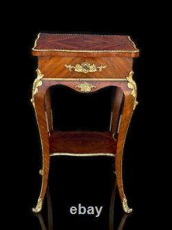Table D Appoint En Marqueterie Ornée De Bronze Doré Époque Napoléon III