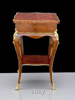 Table D Appoint En Marqueterie Ornée De Bronze Doré Époque Napoléon III