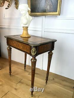 Table De Salon Epoque Napoleon III En Marqueterie Toutes Faces Ornée De Bronze