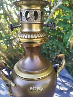 Très Grande Lampe à Pétrole en Bronze Complète XIXéme Napoléon III. Ancienne