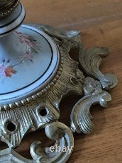 Vase Médicis décor galante et fleurs porcelaine et bronze dlg de Sèvres Paris