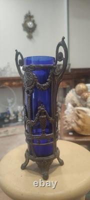 Vase Napoléon III cristal bleu cobalt monture bronze putti H23cm