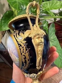 Vase Porcelaine Sèvres Napoléon III Peinture Angelots Science Astronomie Bronze