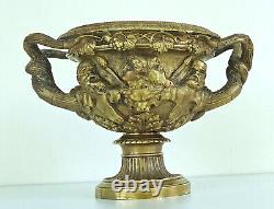 Vase WARWICK Coupe à l'Antique en Bronze Doré Ferdinand Barbedienne ca 1880