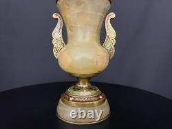 Vase en onyx vert et bronze à émaux cloisonnés