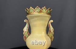 Vase en onyx vert et bronze à émaux cloisonnés