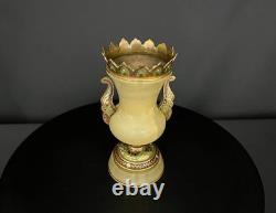 Vase en onyx vert et bronze à émaux cloisonnés