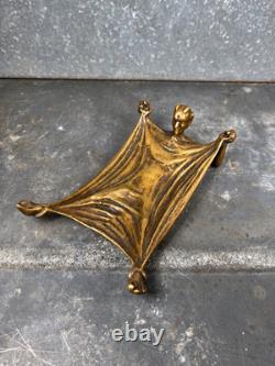 Vide-poche ancien bronze patiné diable démon cornu fin XIXe objet ésotérique