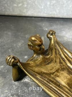 Vide-poche ancien bronze patiné diable démon cornu fin XIXe objet ésotérique