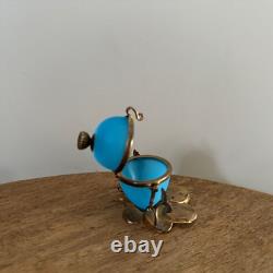 Vide-poche en forme d'ouf en opaline XIXe monture en bronze doré M3487