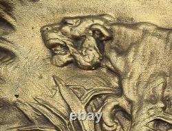 Vide poche plateau récipient coupe sculpture bronze tigre signé Valton en relief